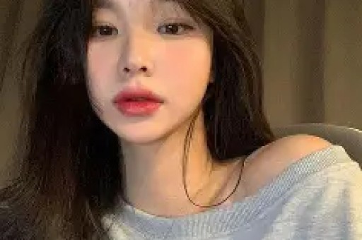 愚人节站姐整活大赛：鹿晗站姐发杨幂粉丝：关注你三年就给我看这